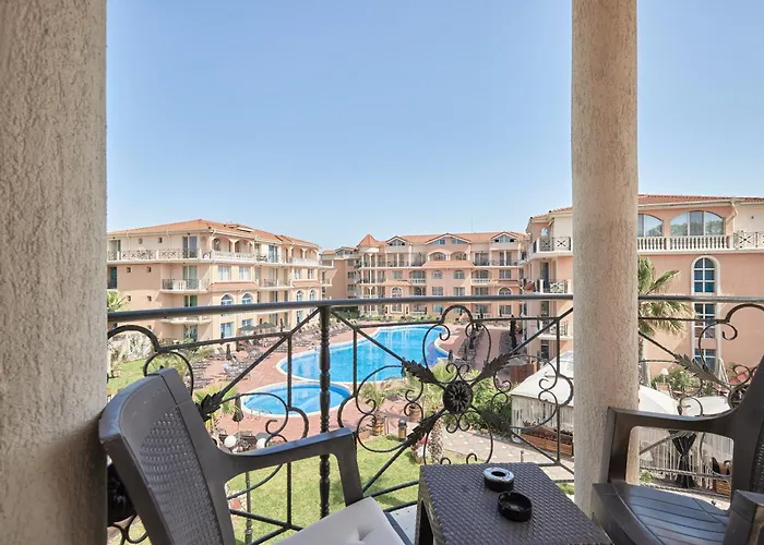 דירה Hacienda With Pool By Flat Mаnаger